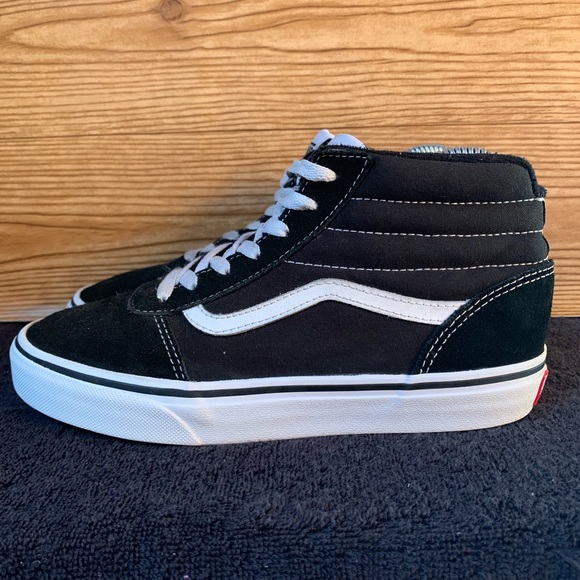 vans chukka boot core classics